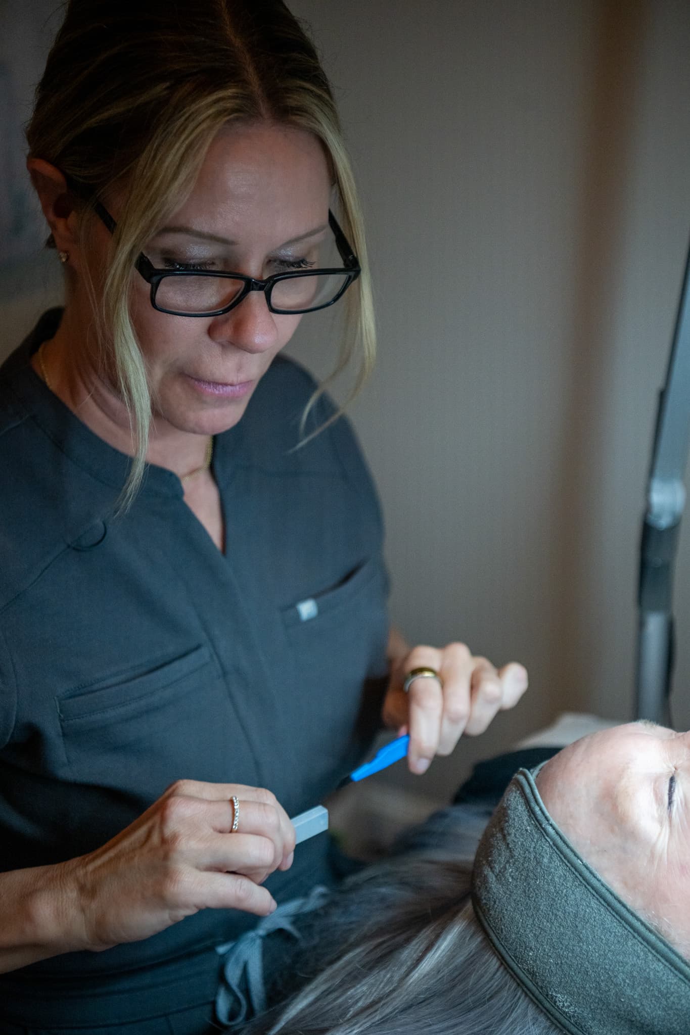 Skin preparation close-up at 512 Skincare